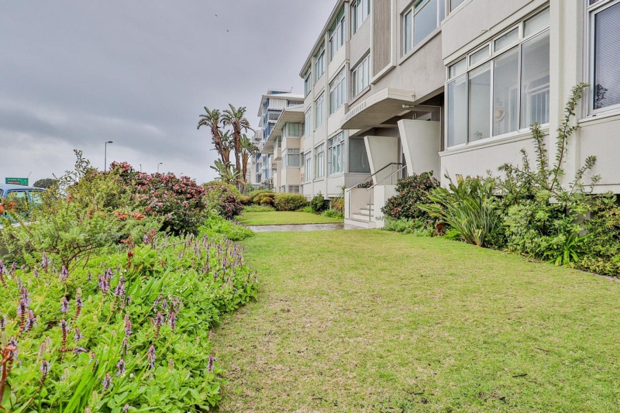 1 Bedroom Property for Sale in Mouille Point Western Cape